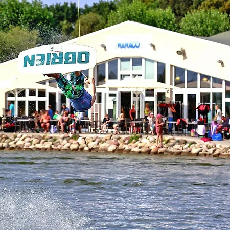 Im Freizeitpark Weissenhaeuser Lejlighed